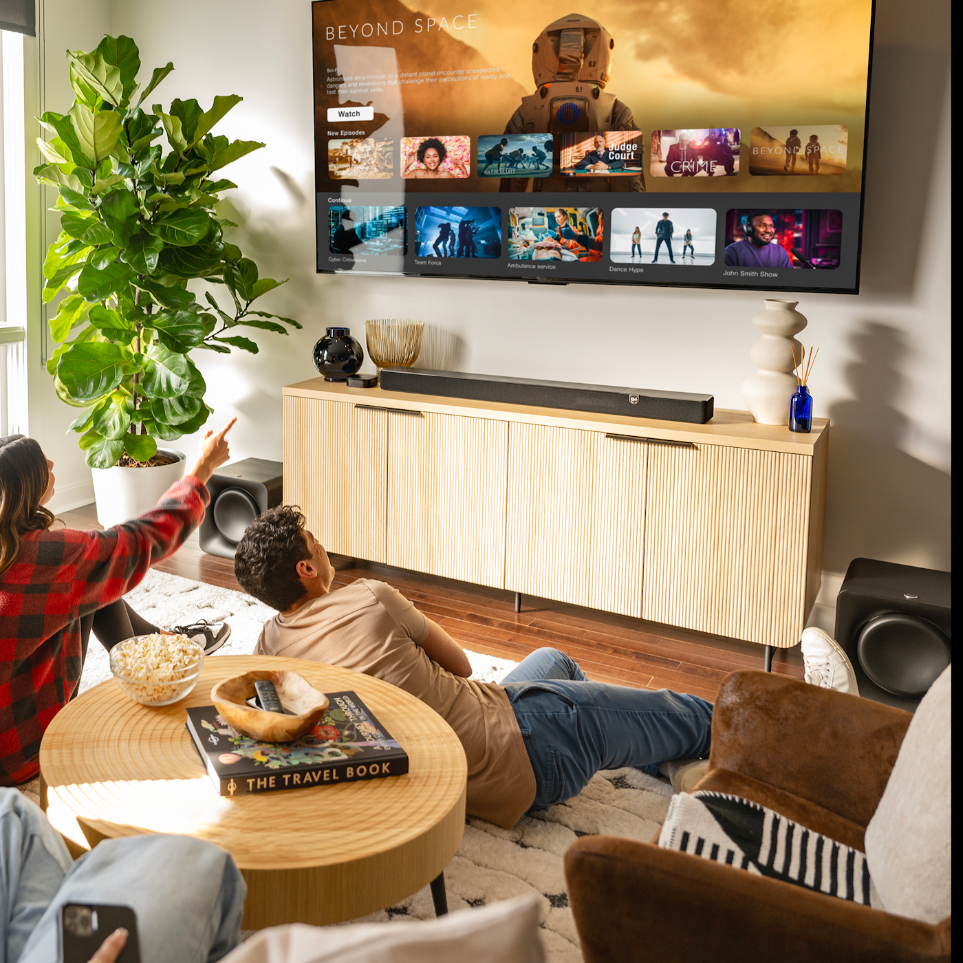 Klipsch Flexus Core 200 modern movie night 2000x2000