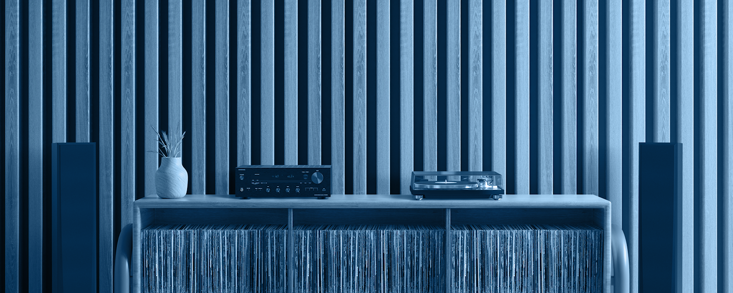 Onkyo AVR Anchored Nav RZ Series background 2 blue 2000x800